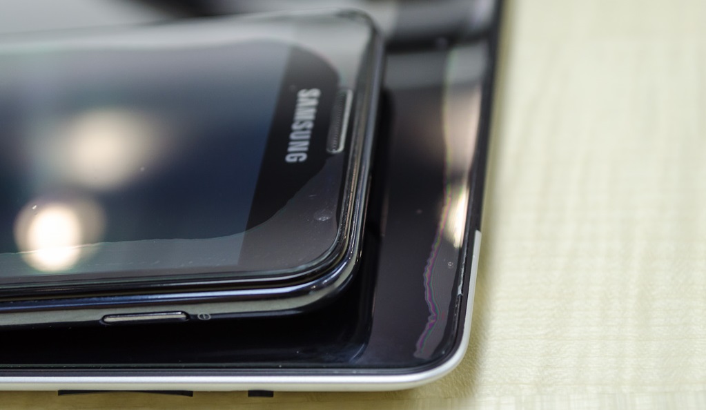 Отклеивается защитное стекло на телефоне - Что делать Отклеивается защитное стекло на телефоне - Что делать